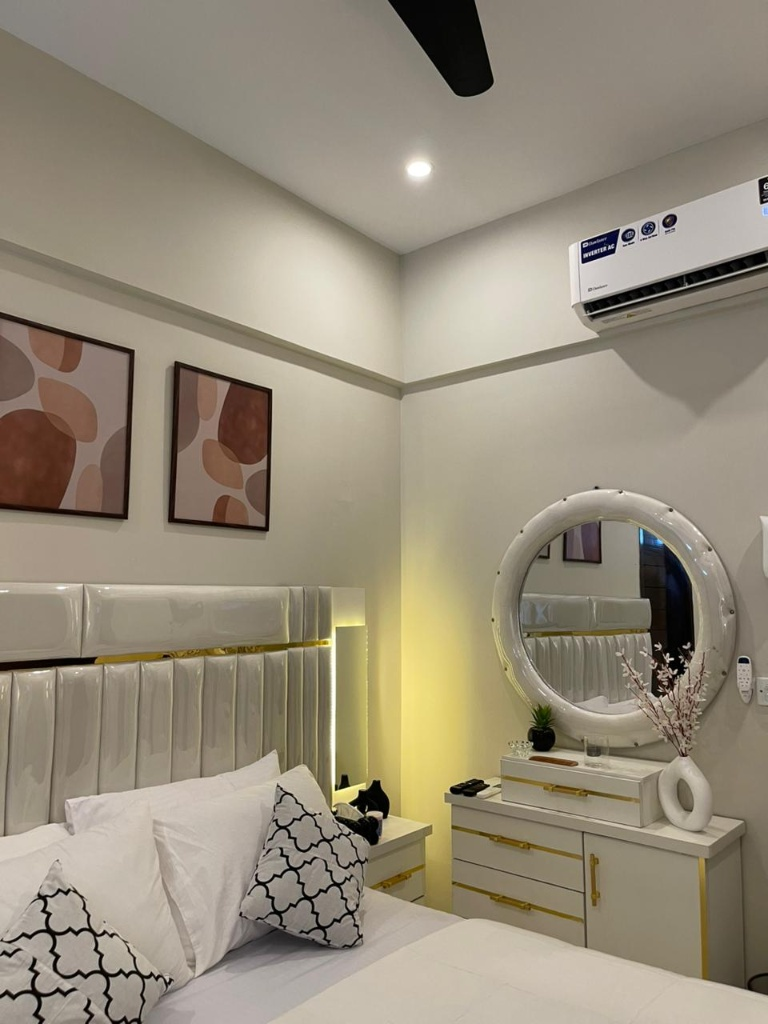 Executive Bedroom Suite